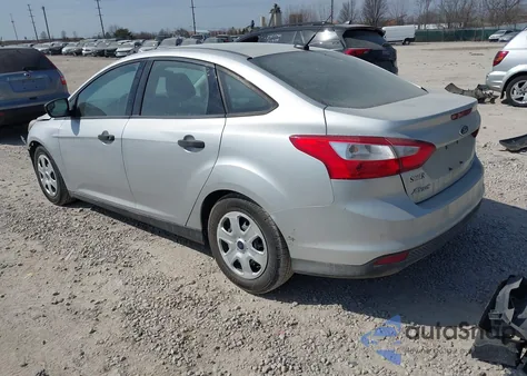 2014 Ford Focus S z USA, uszkodzony, nr VIN 1FADP3E26EL361401